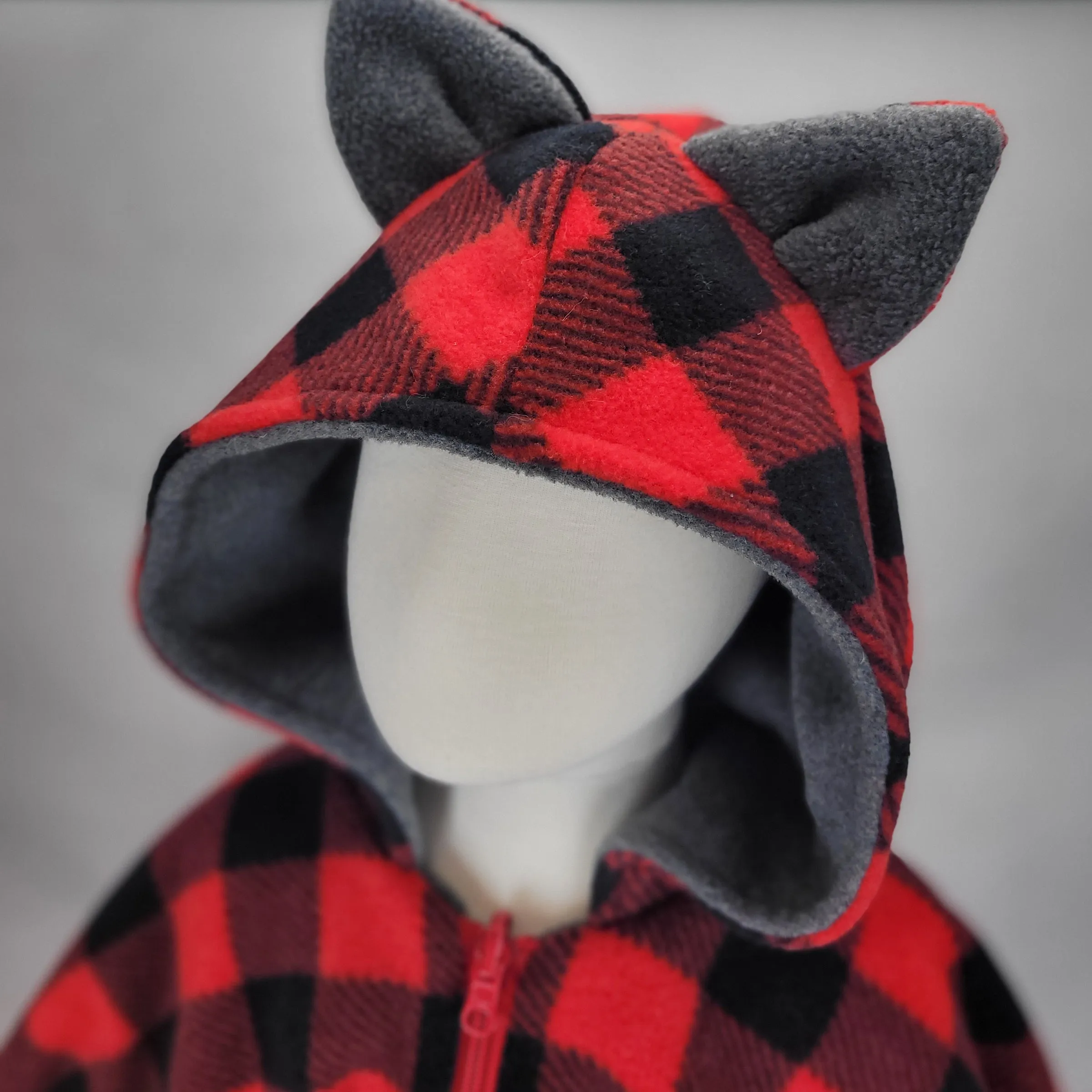 Car seat Poncho Lumberjack Wolf for 4-9 Year old