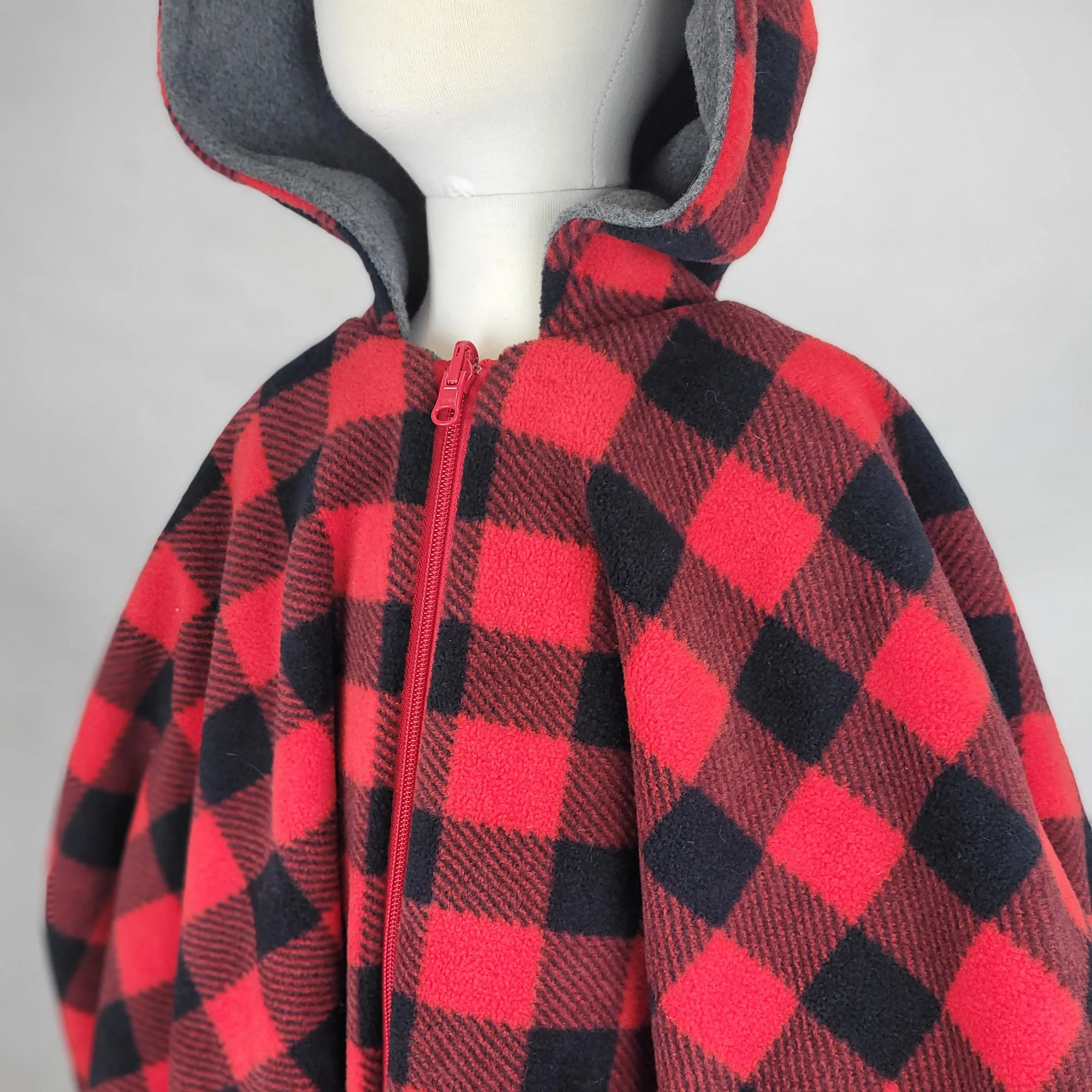 Car seat Poncho Lumberjack Wolf for 4-9 Year old