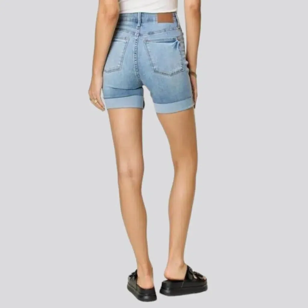 Casual folded-hem denim shorts for ladies