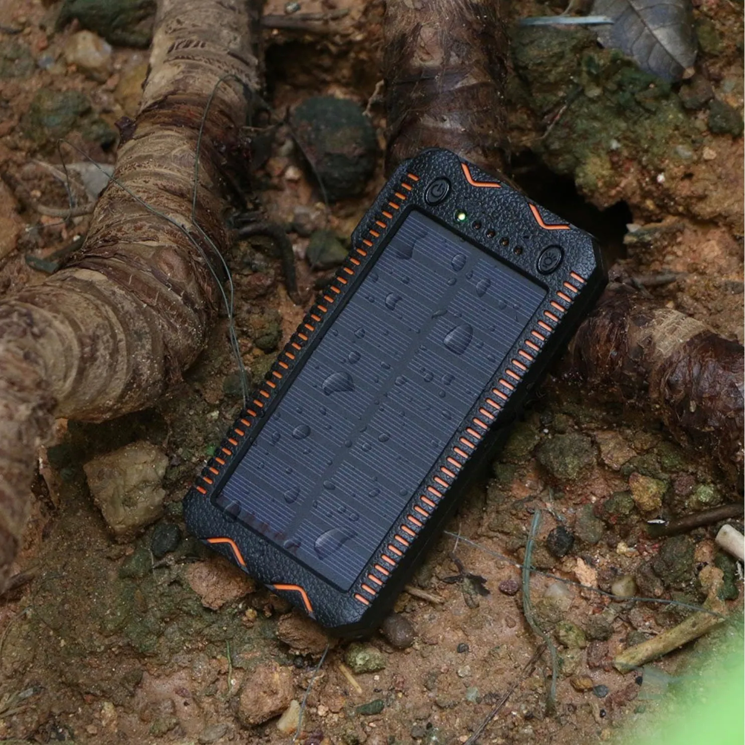 FOXFIRE TORCH: Solar Power Bank w/ Integrated Fire Starter