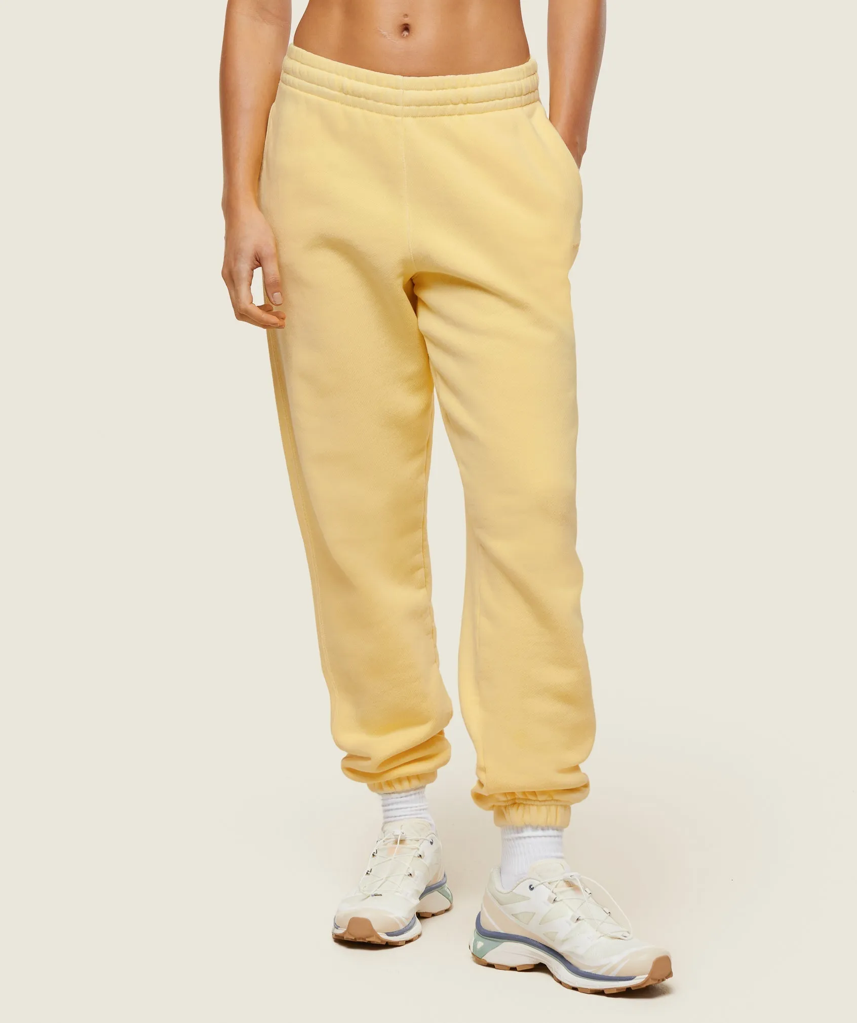 Gymshark everywear Relaxed Sweatpants - Sunray Yellow