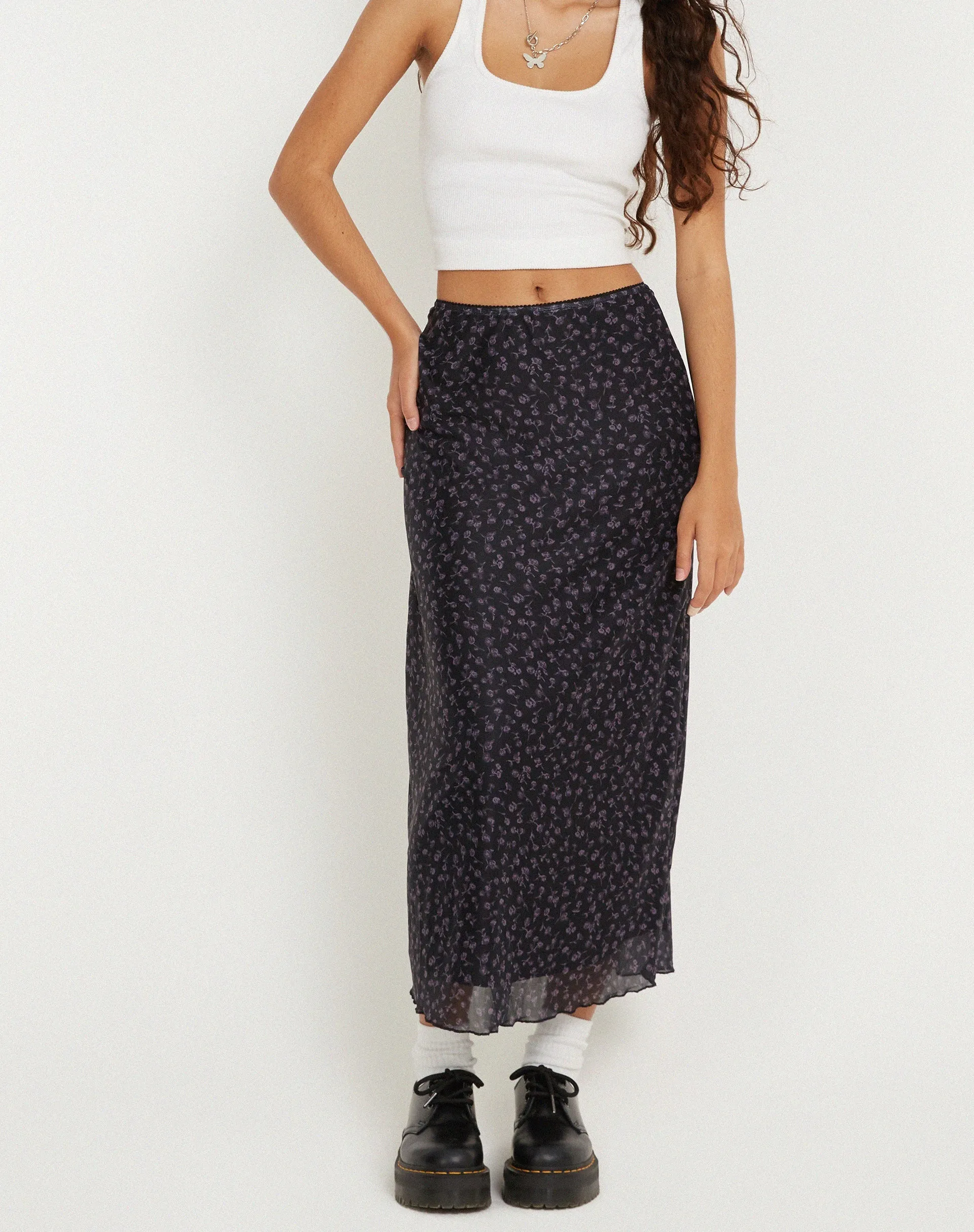 Lassie Maxi Skirt in Dark Ditsy Rose Black